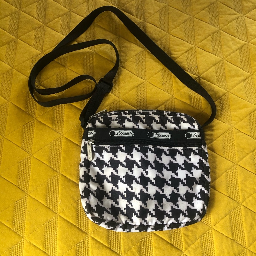 LeSportSac Houndstooth Crossbody